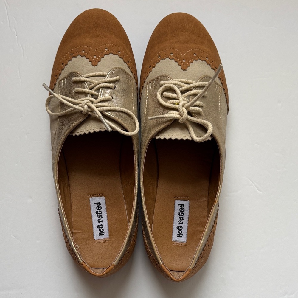 Not Rated Brown and Cream Lace-Up Oxfords Size 8